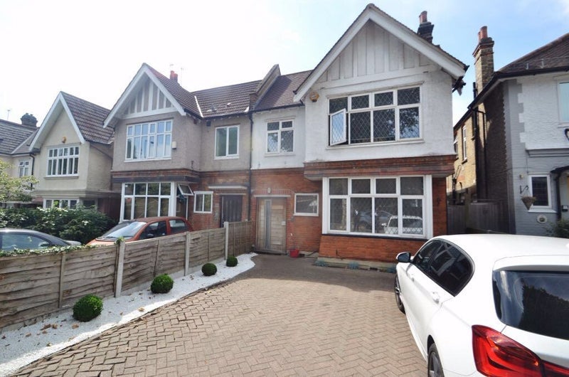Room Chinbrook Road in Greater London