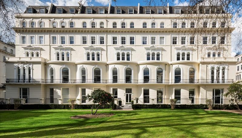 Flat Kensington Gardens Square in City of Westminster