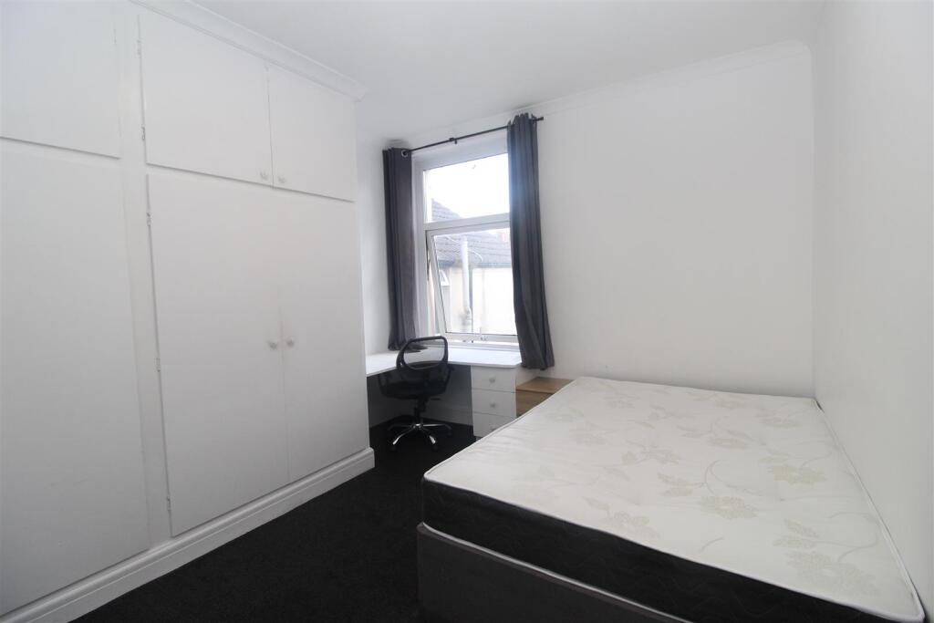 Room North Road in Cardiff