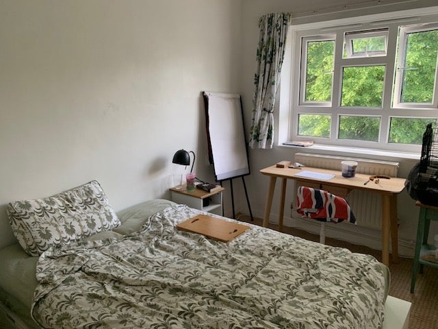 Room Deepdene Gardens in Greater London