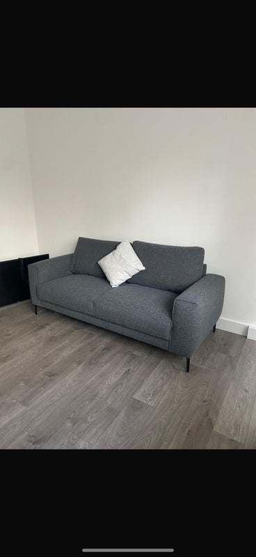 Room Wandsworth Road in Greater London