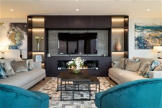 Flat Juniper Drive in Greater London