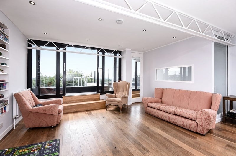 Flat North Road in Greater London