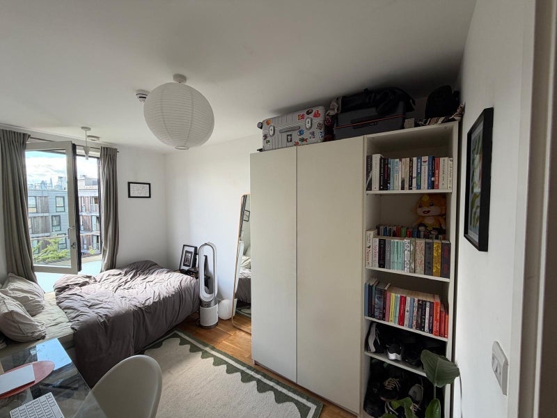 Room Queensbridge Road in Greater London