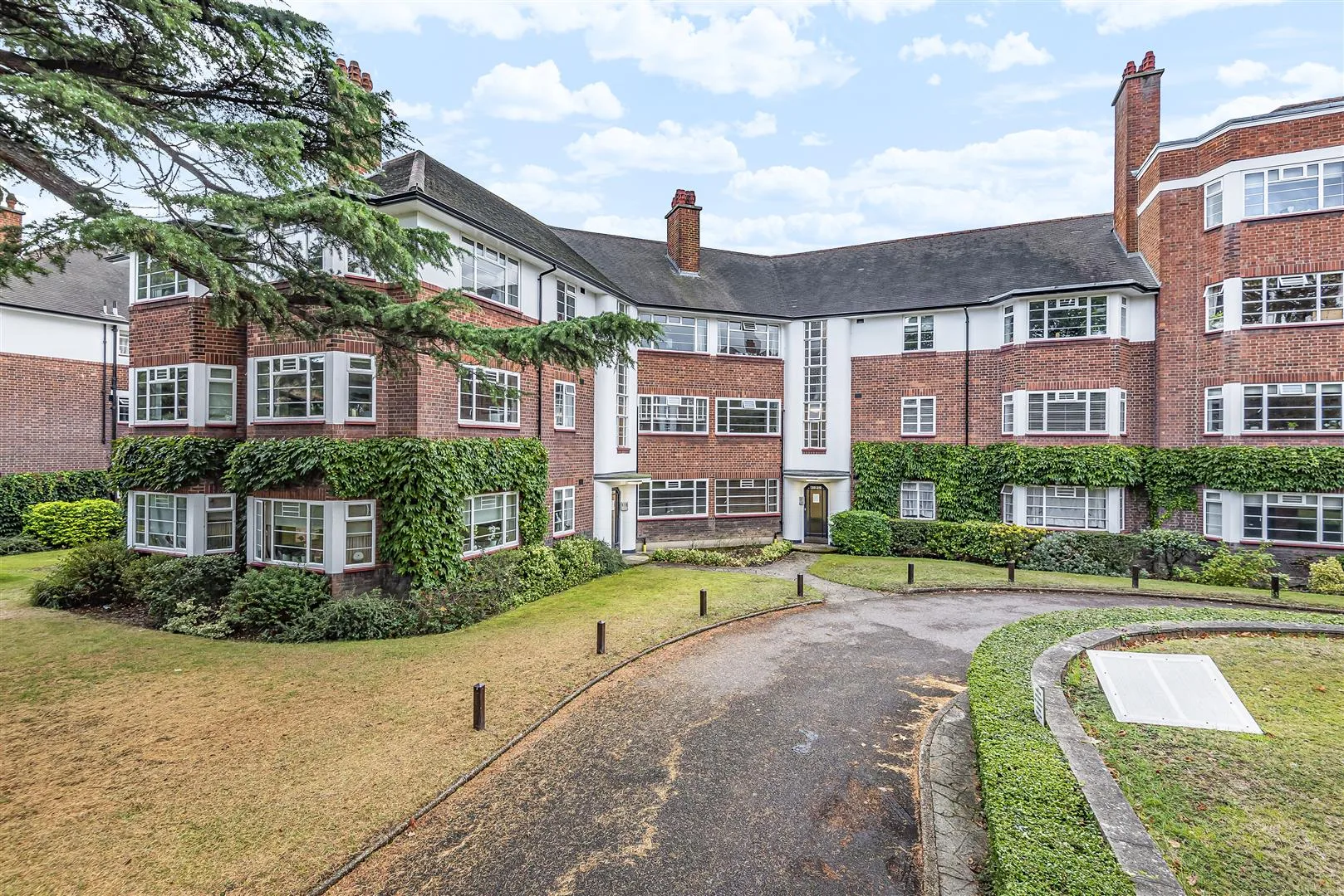 Flat St. Leonards Road in Greater London