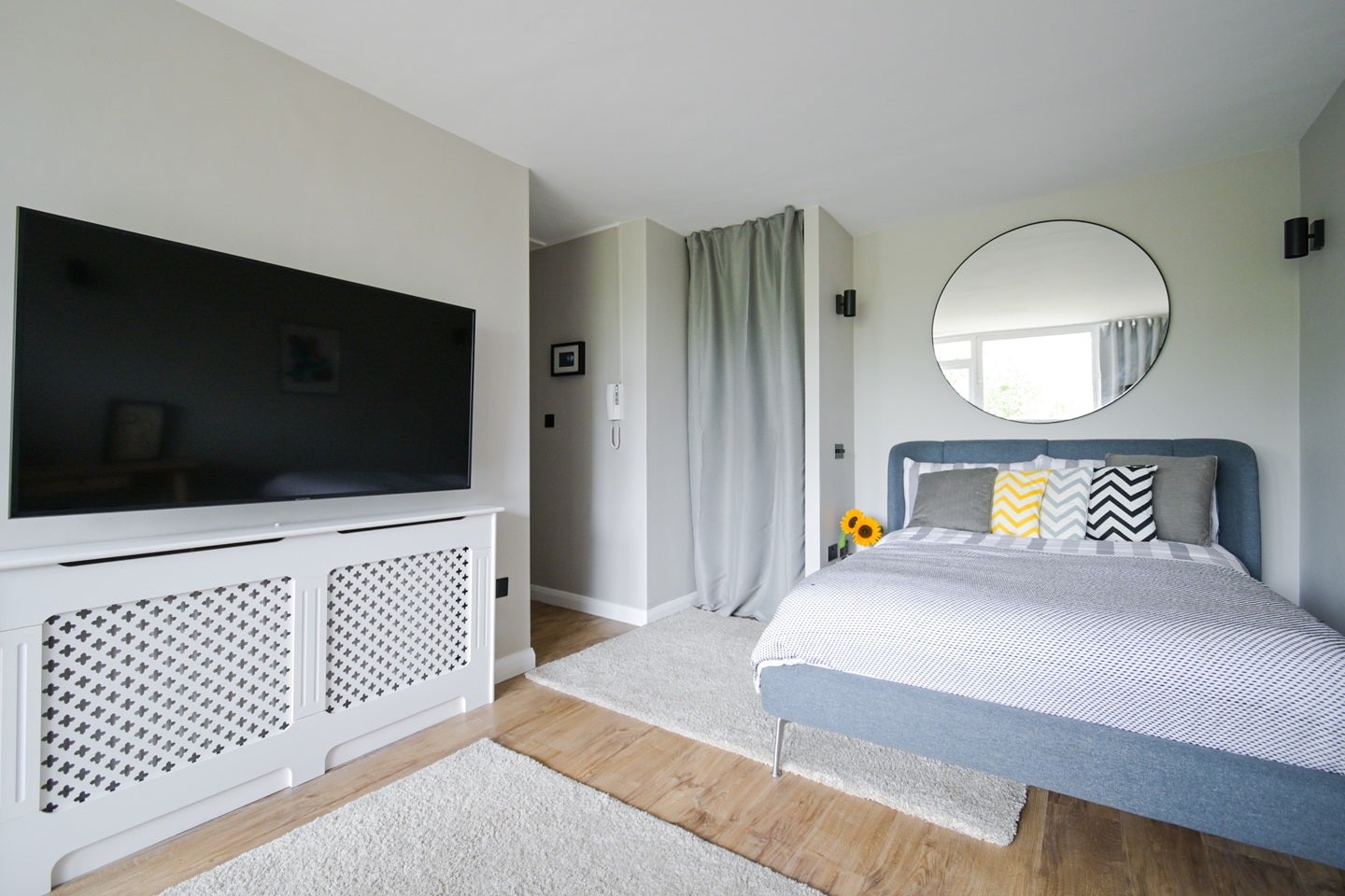 Flat Charlwood Street in City of Westminster