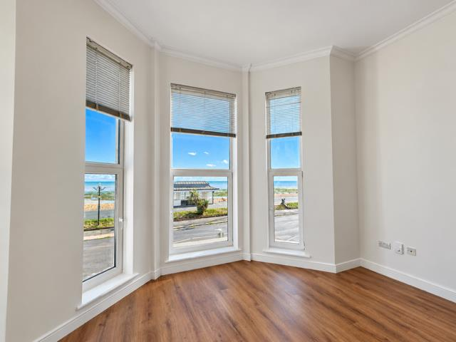 Flat Thorn Road in Worthing