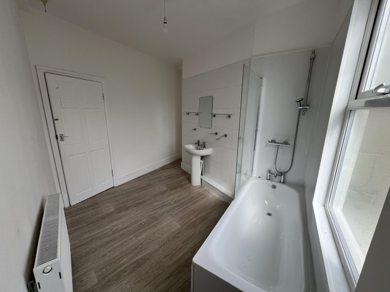 Room Wellington Gardens in Greater London