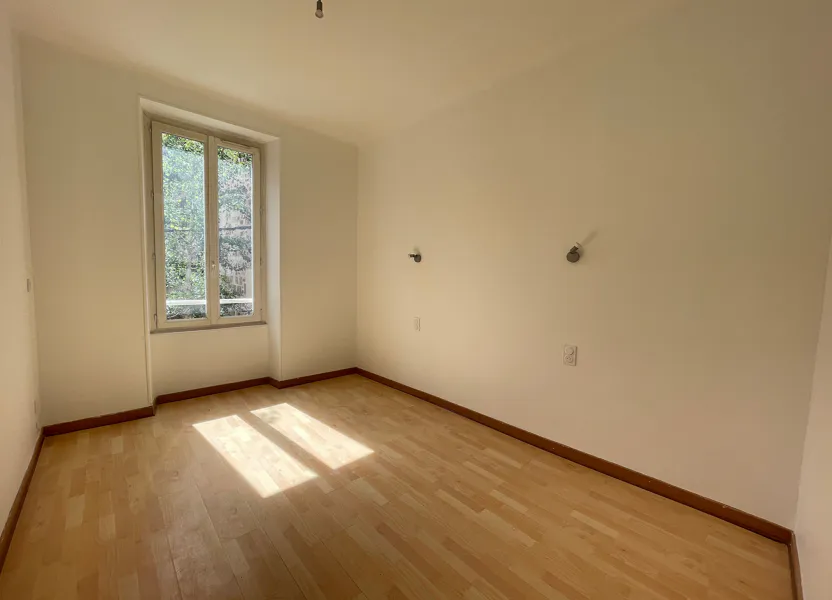 Flat Rue Droite in Marcillac-Vallon