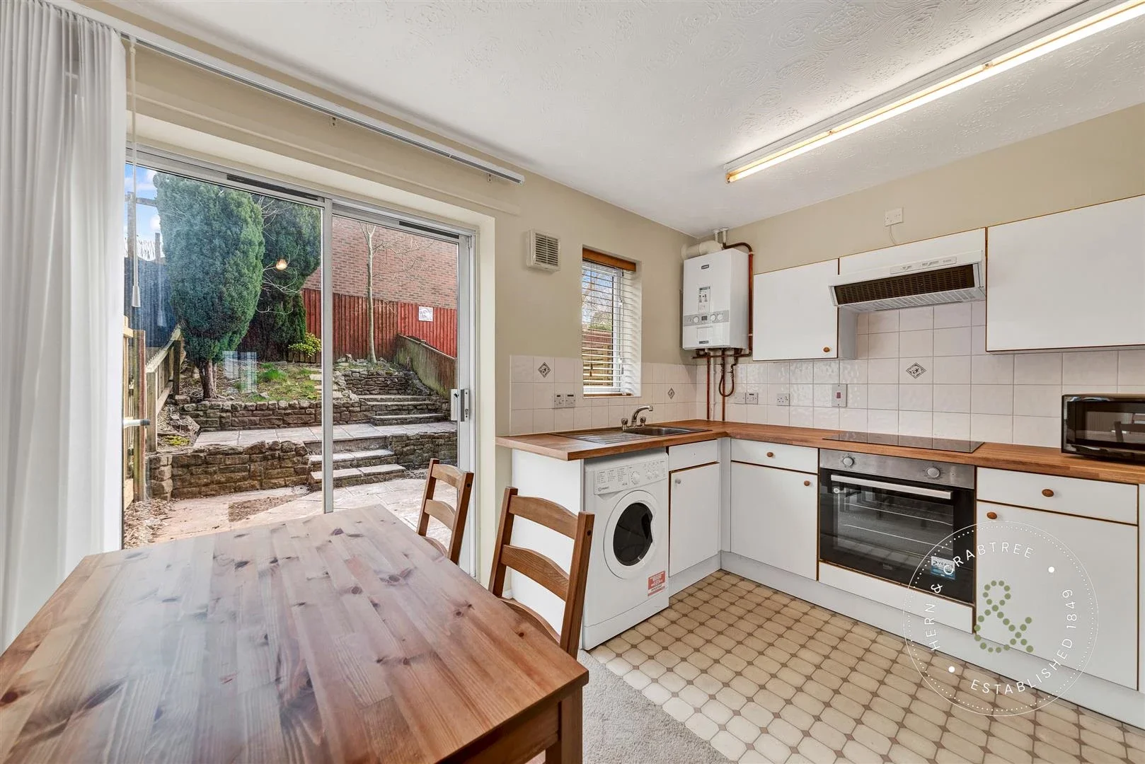 Flat Acorn Grove in Cardiff