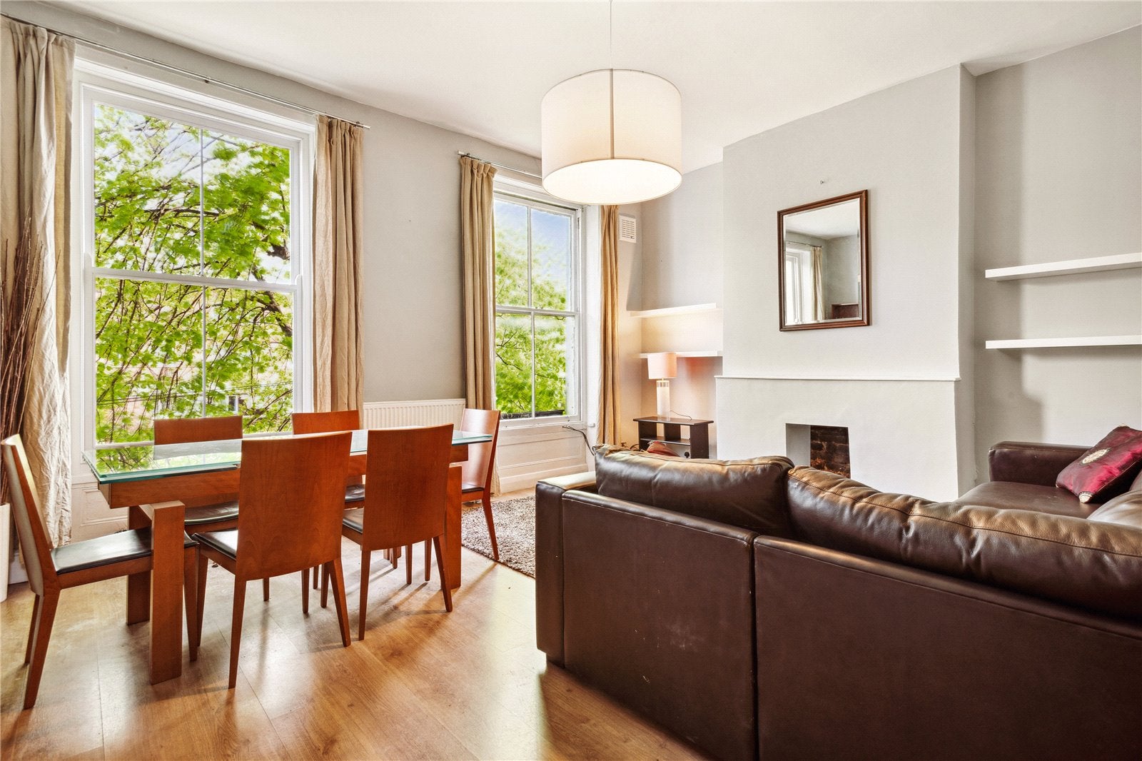 Flat Lilford Road in Greater London