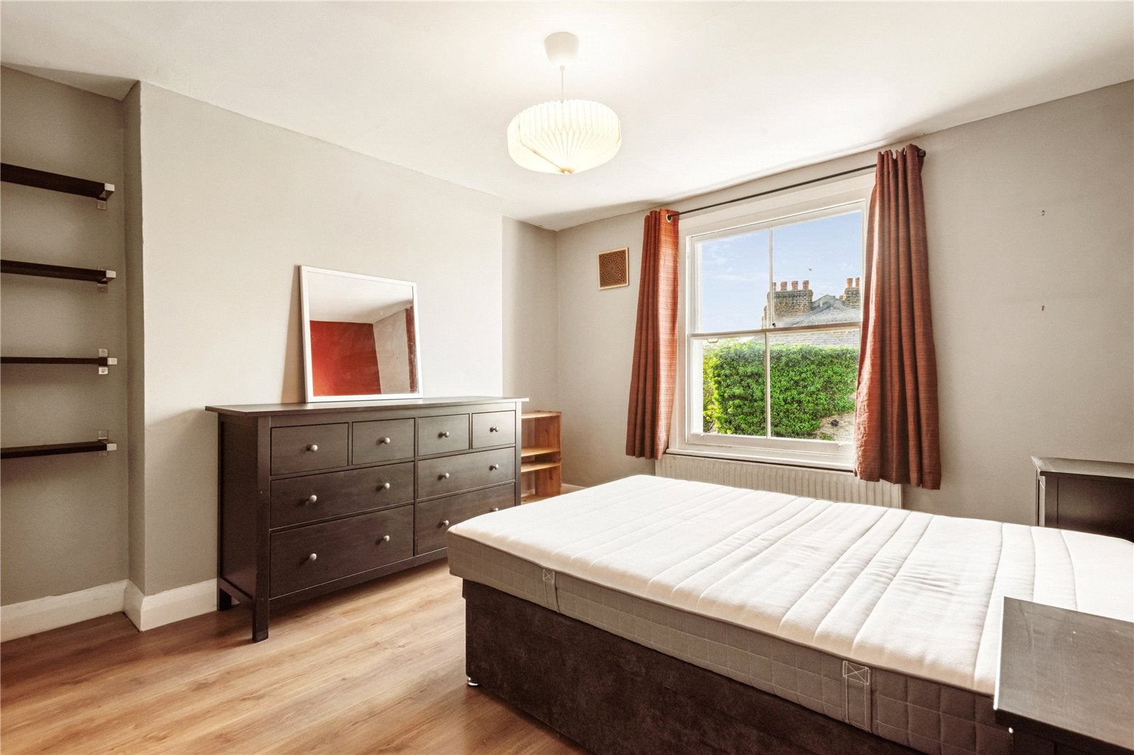 Flat Lilford Road in Greater London