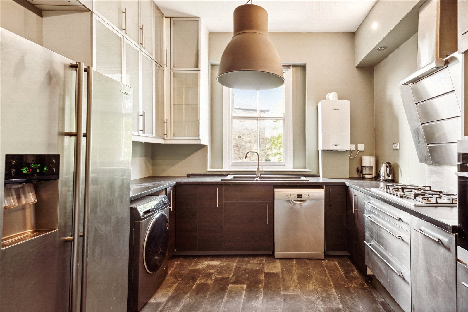 Flat Lilford Road in Greater London