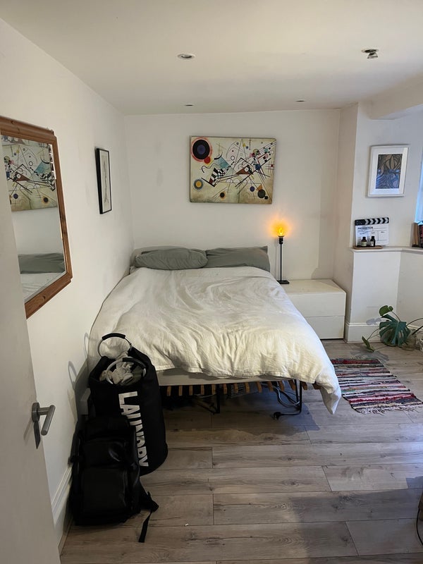 Room Thistlewaite Road in Greater London