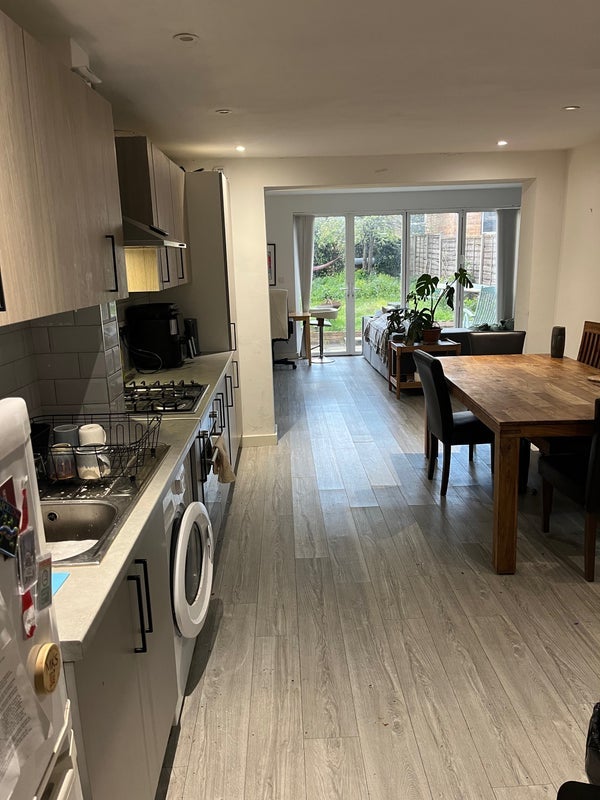 Room Thistlewaite Road in Greater London