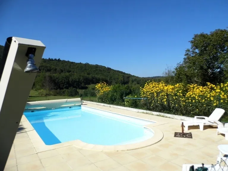 Maison D 620 à Montjardin