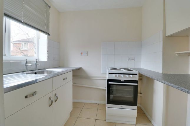 Flat Sandown Drive in Hereford