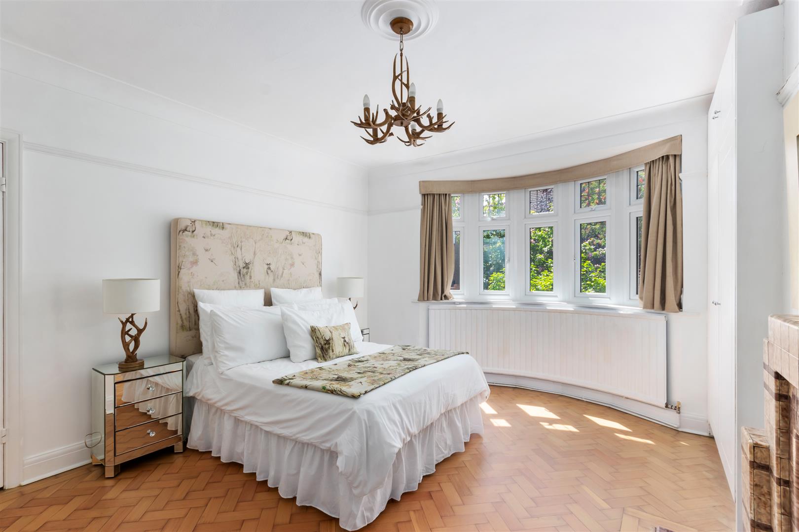 Flat Southdown Avenue in Greater London