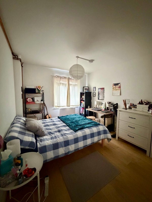 Room Plover Way in Greater London