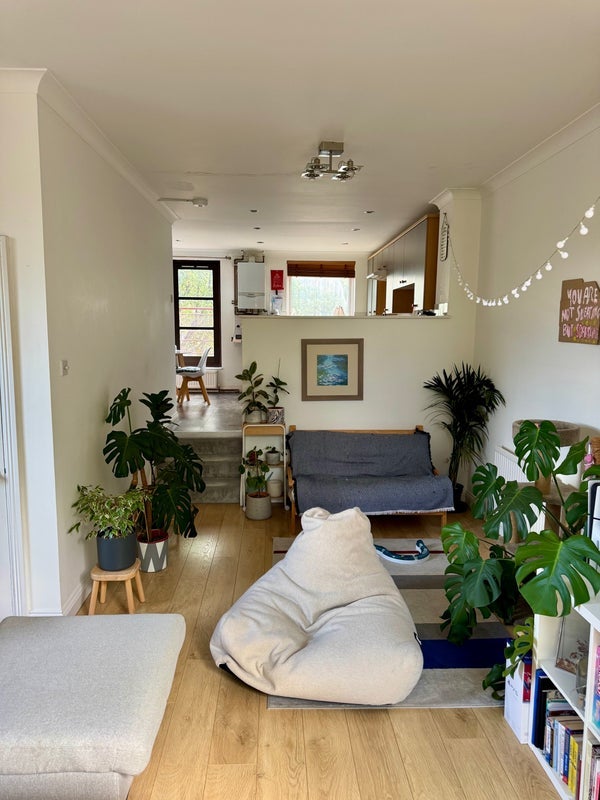 Room Plover Way in Greater London