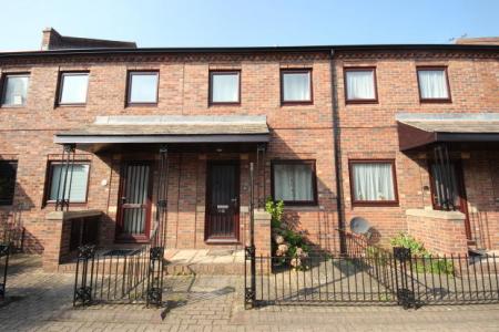 Flat Fewster Way in York