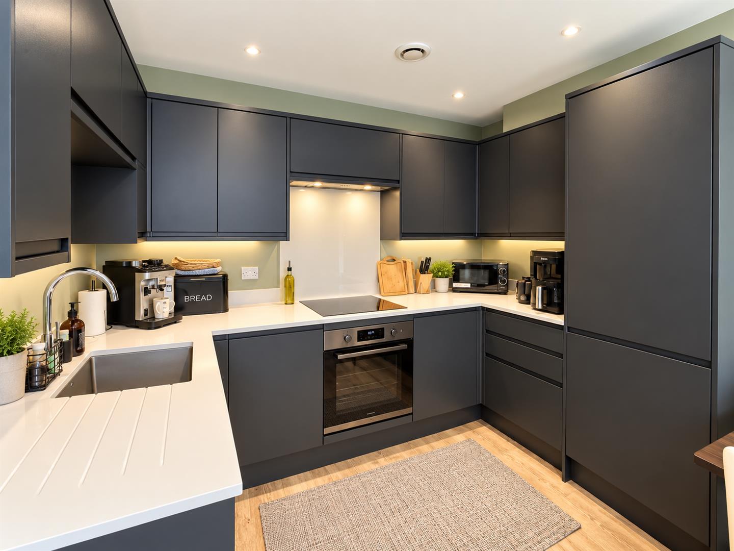Flat Midland Road in Dacorum