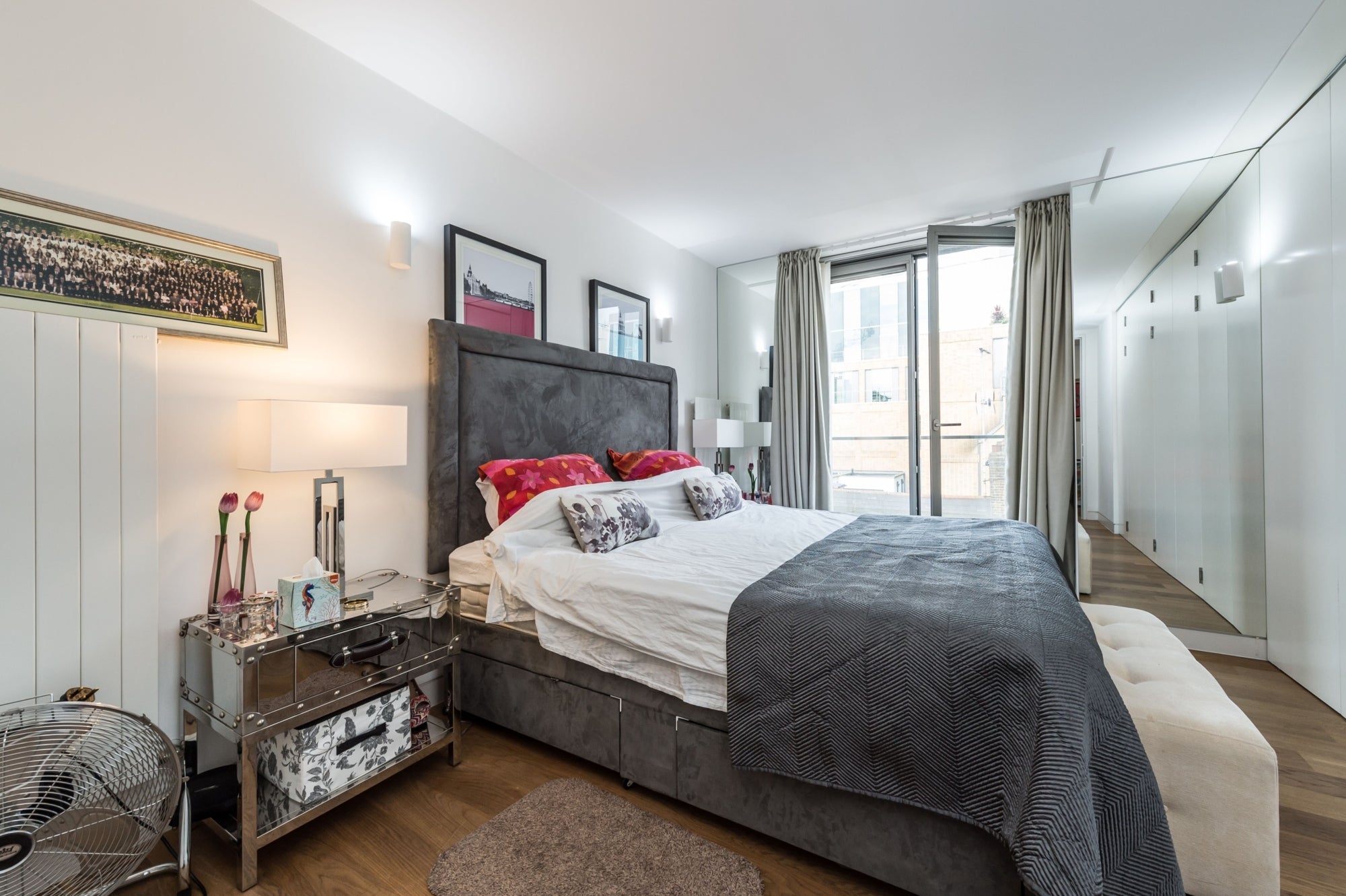 Flat Picton Place in City of Westminster
