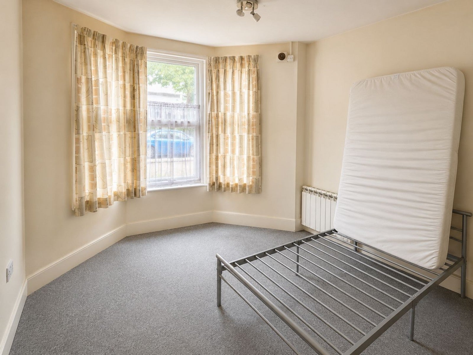 Flat Bourne Street in Eastbourne