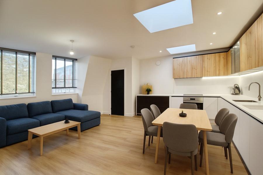 Flat Sheene Road in Bristol