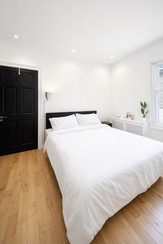Room Mozart Street in City of Westminster