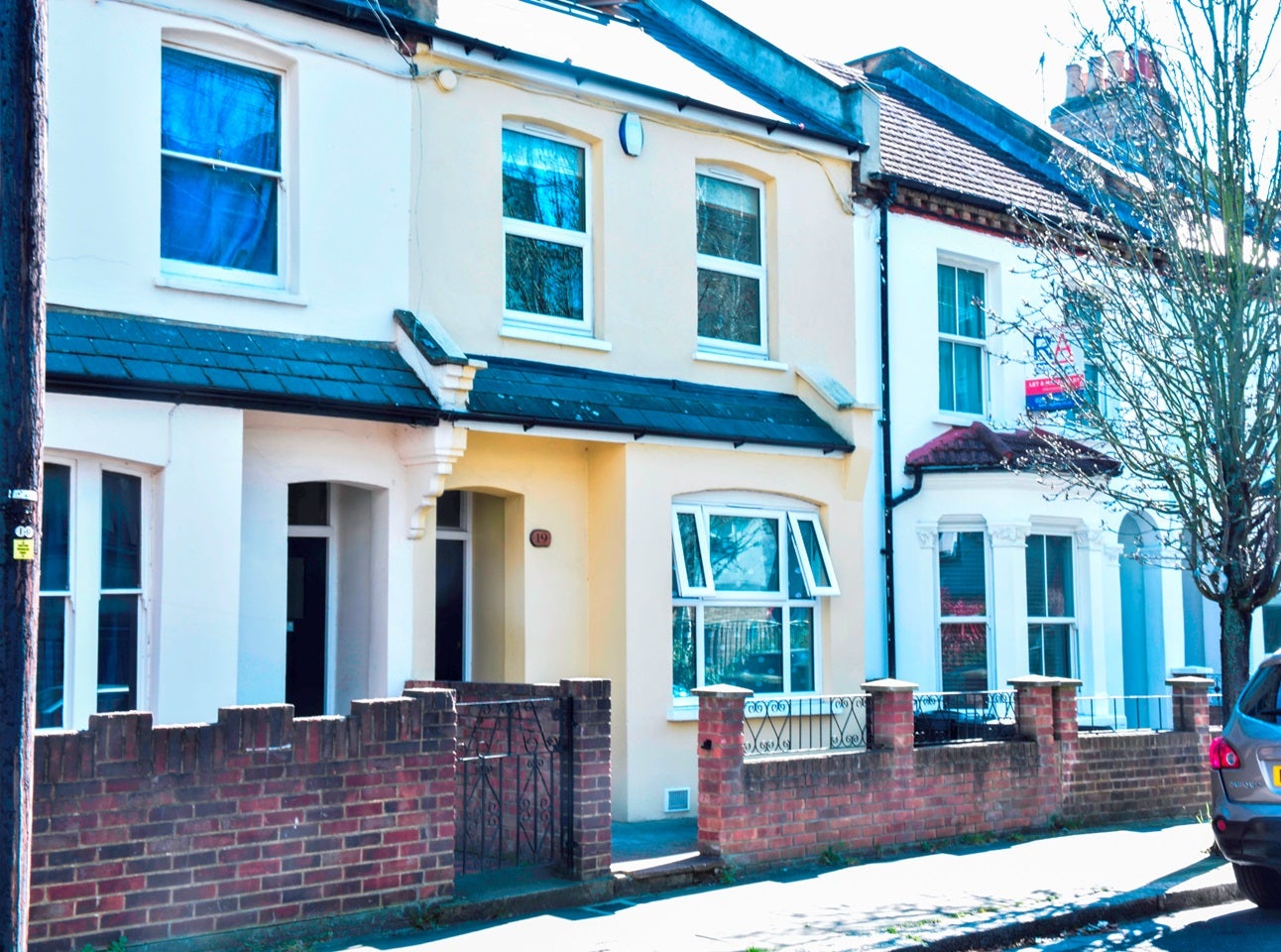 House Claybrook Road in Greater London