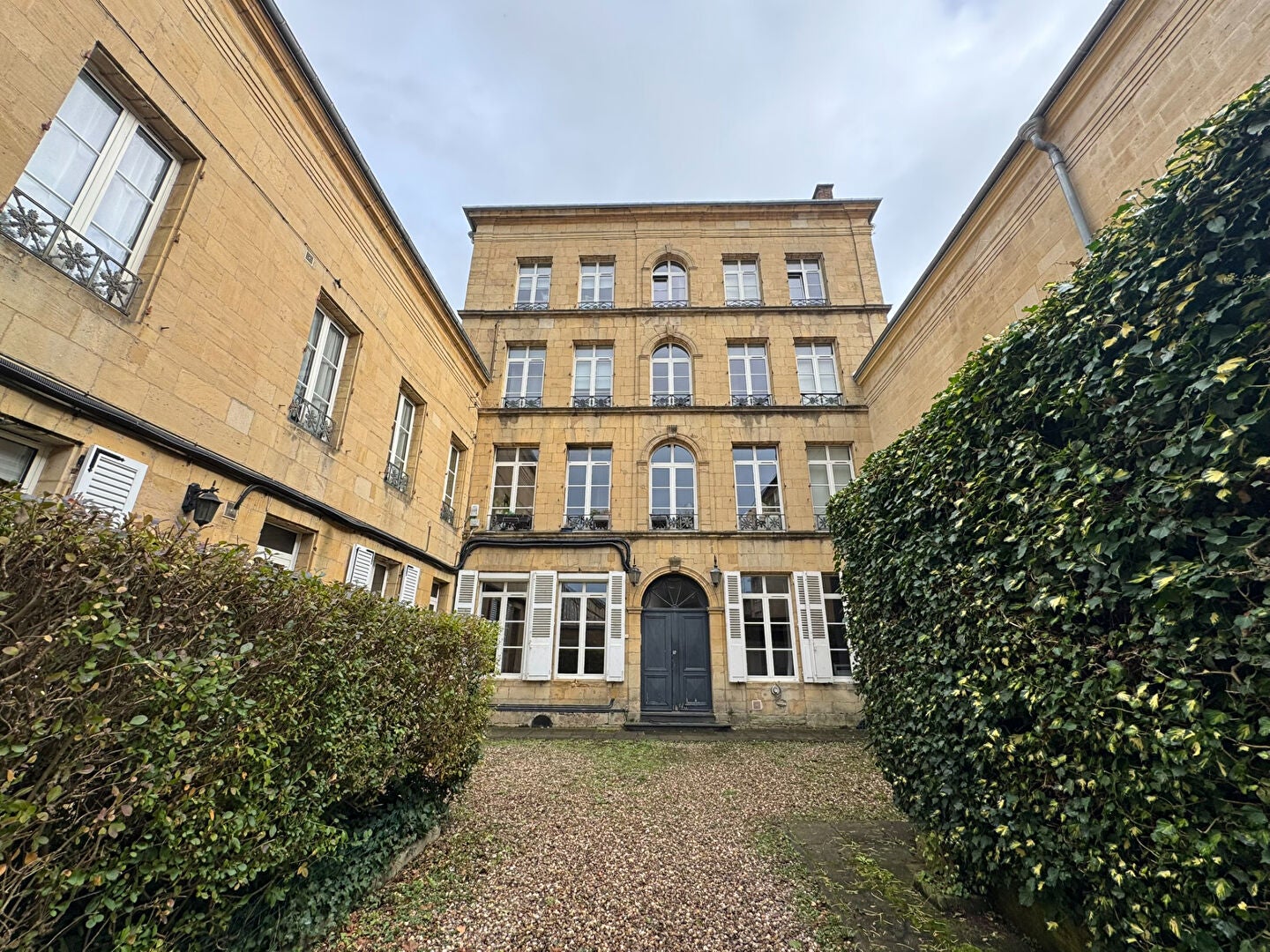 Flat Rue de Condé in Charleville-Mézières
