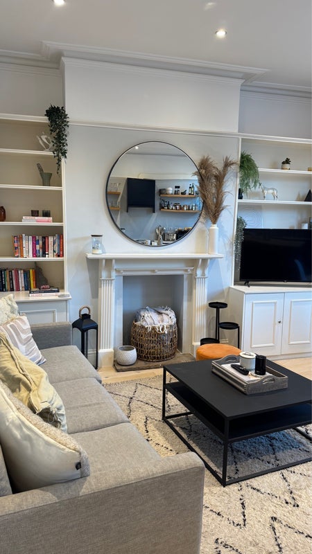 Flat Fulham Palace Road in Greater London