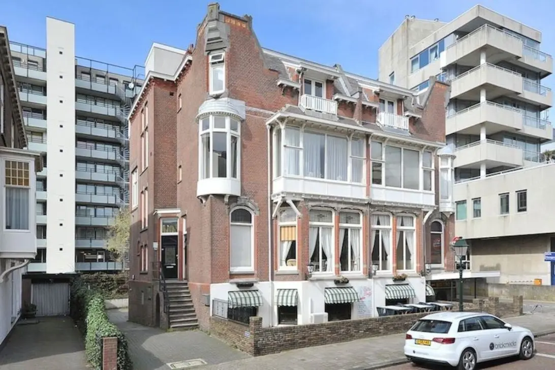 Flat Dirk Hoogenraadstraat in Den Haag