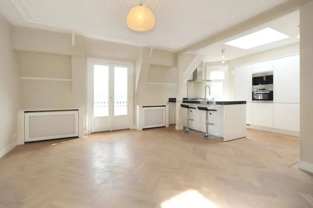 Appartement Dirk Hoogenraadstraat in Den Haag