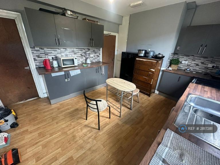 Room Brunswick Street in Wakefield