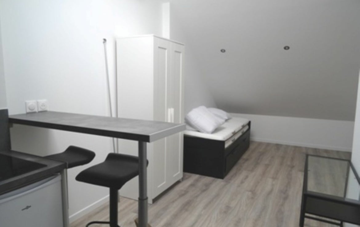 Chambre Rue Croix Saint-Marc à Reims