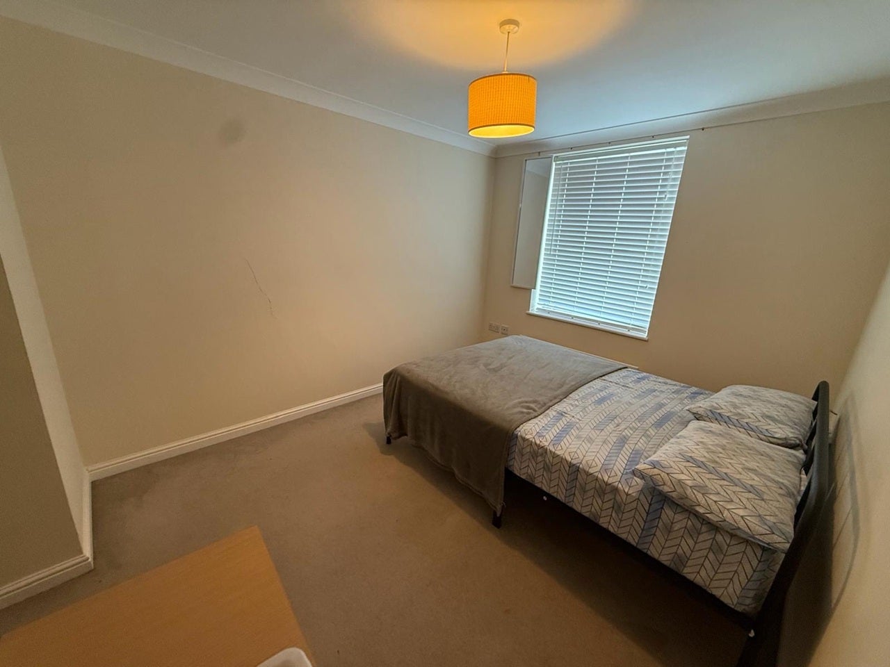 Flat Whippendell Road in Watford