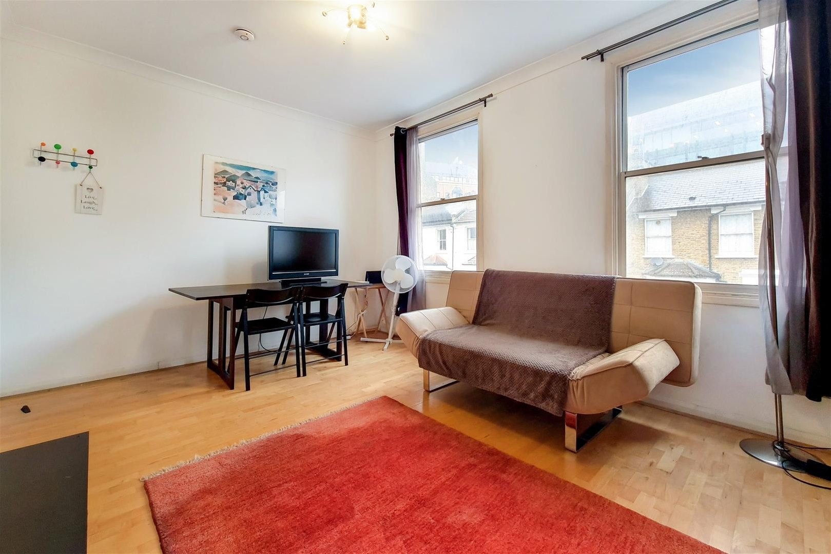 Flat Yeldham Road in Greater London