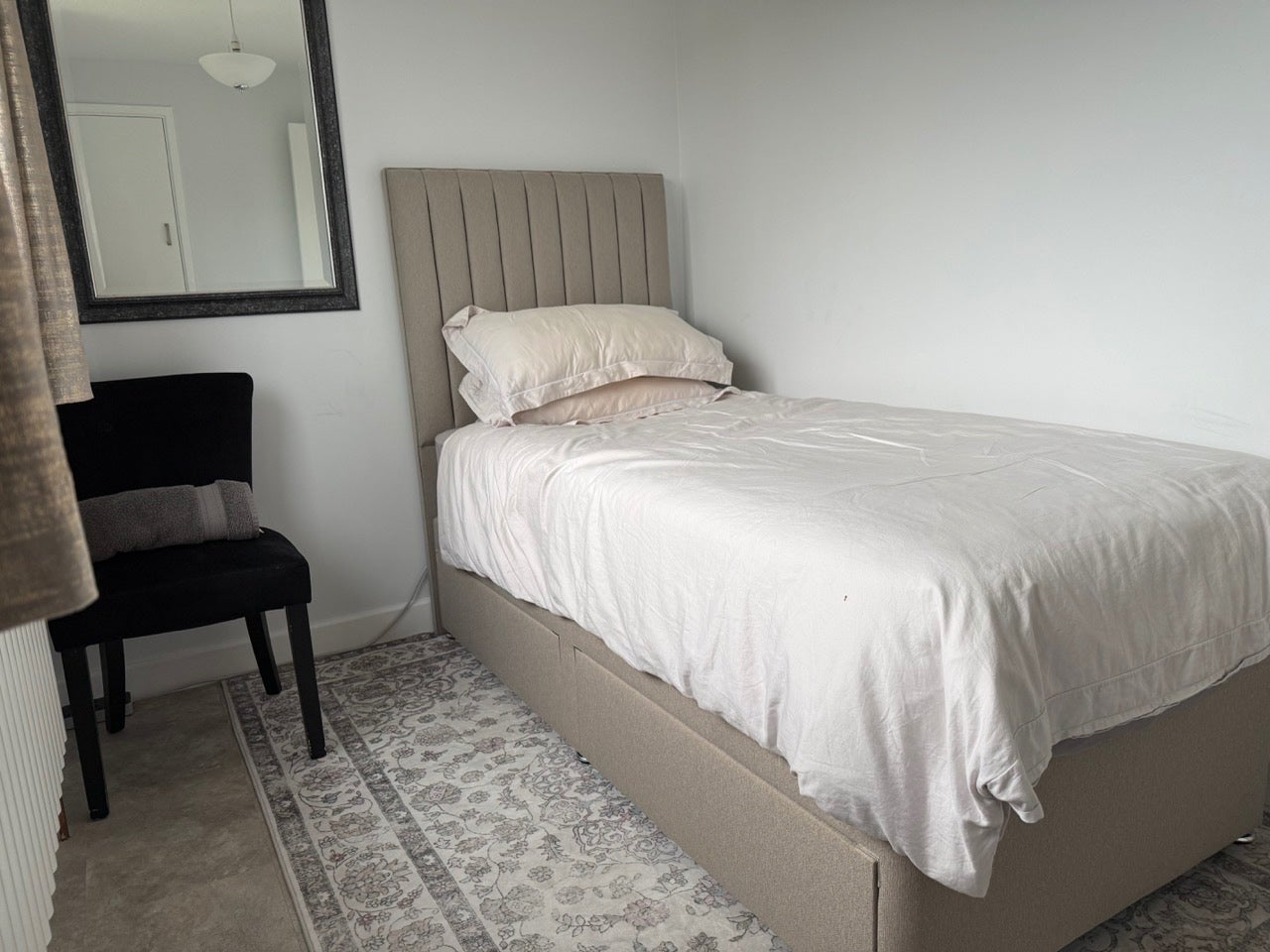 Room Willowdene Court in Brentwood