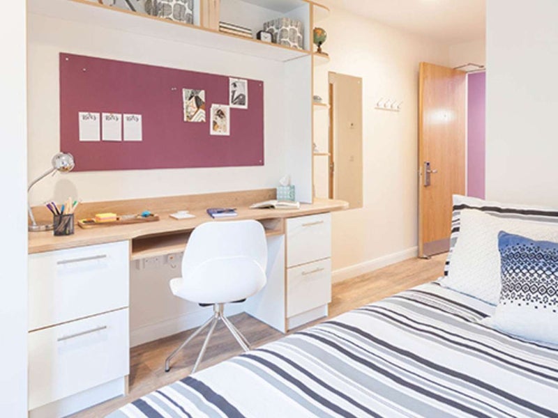 Flat Hanover Square in Newcastle upon Tyne