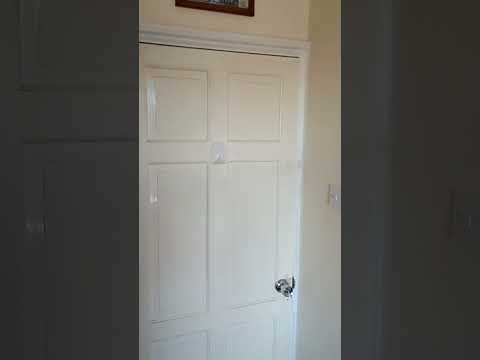 Room Cleveland Road in Greater London