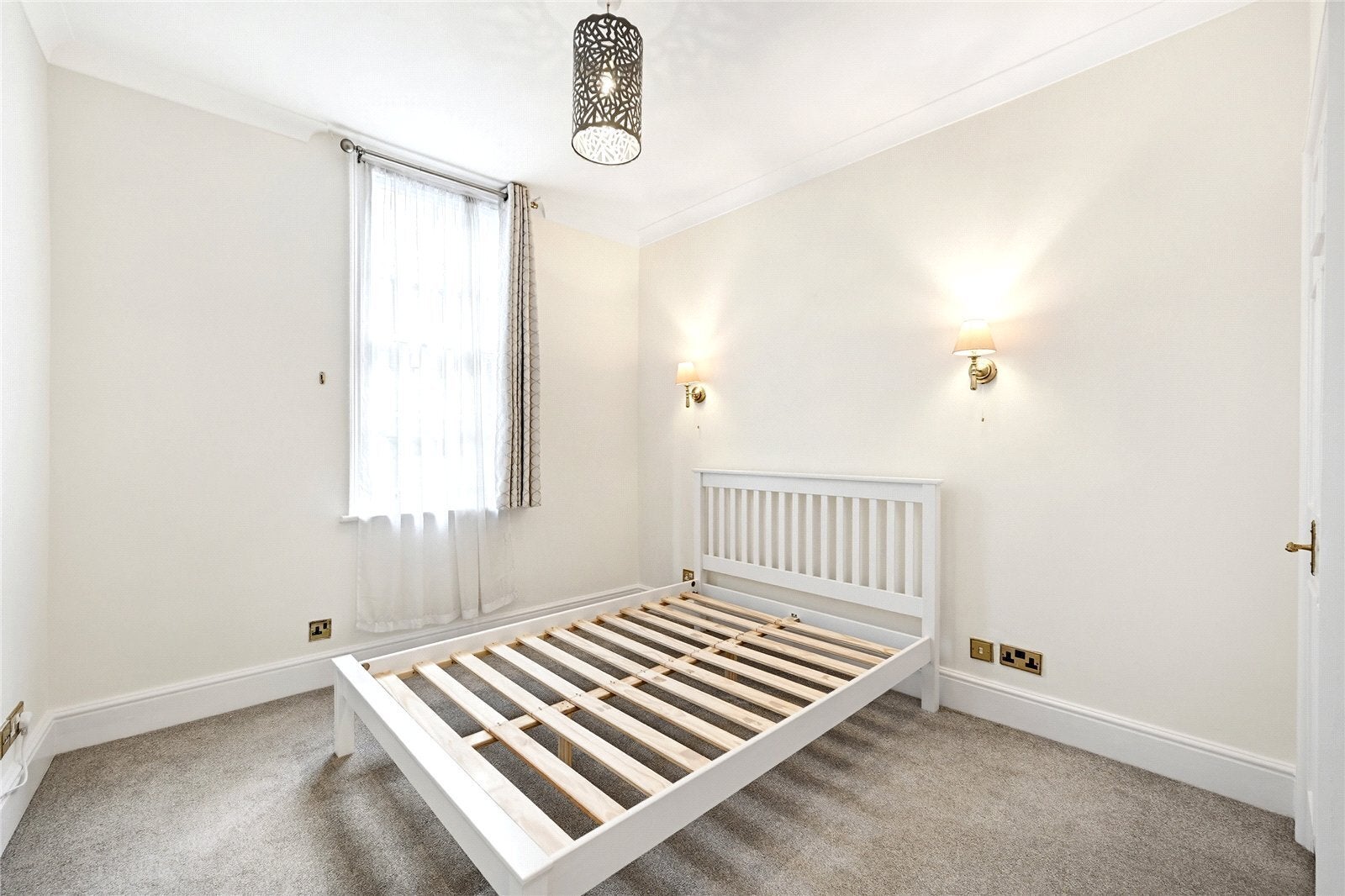 Flat Clarges Street in City of Westminster