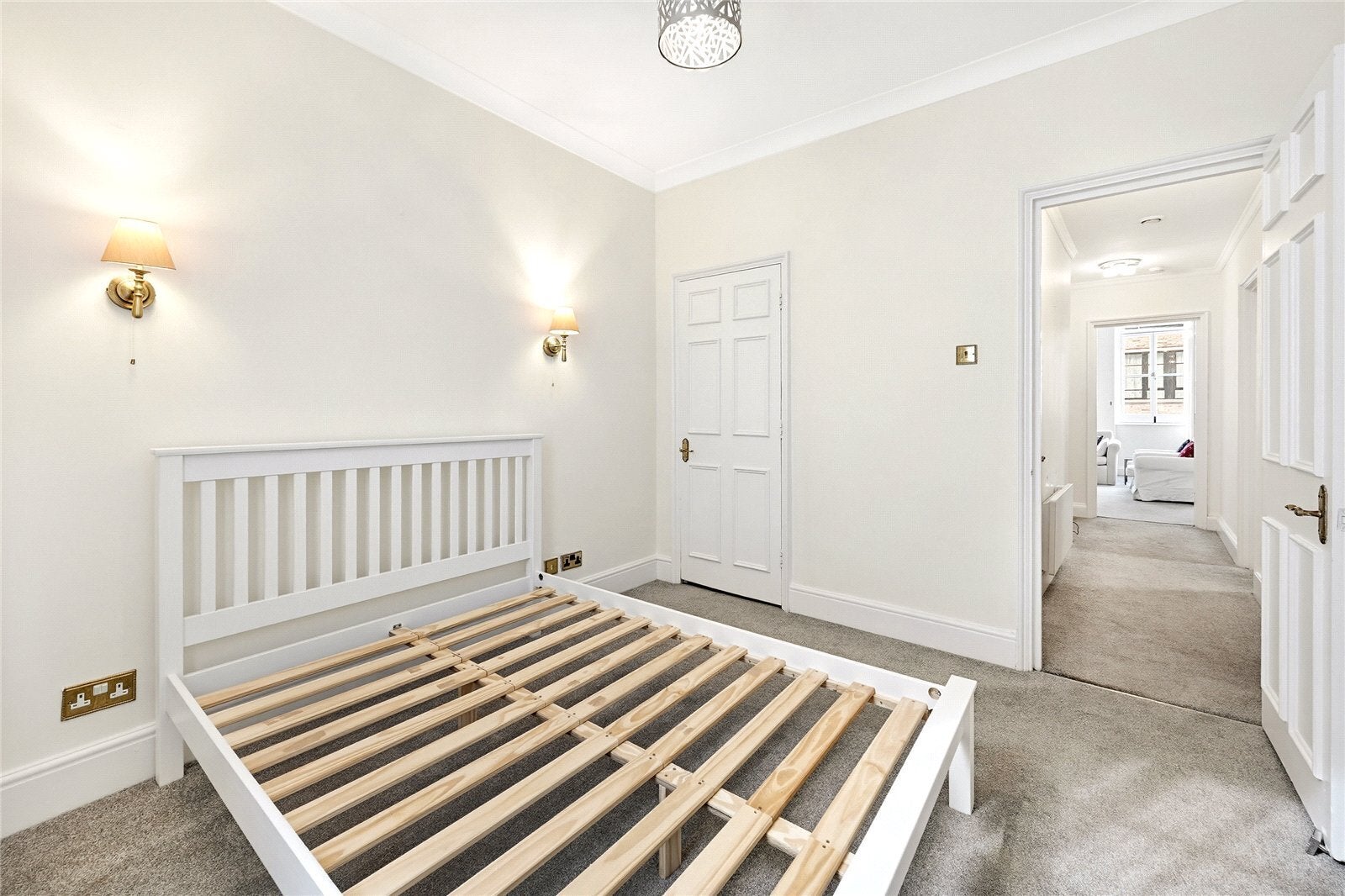 Flat Clarges Street in City of Westminster
