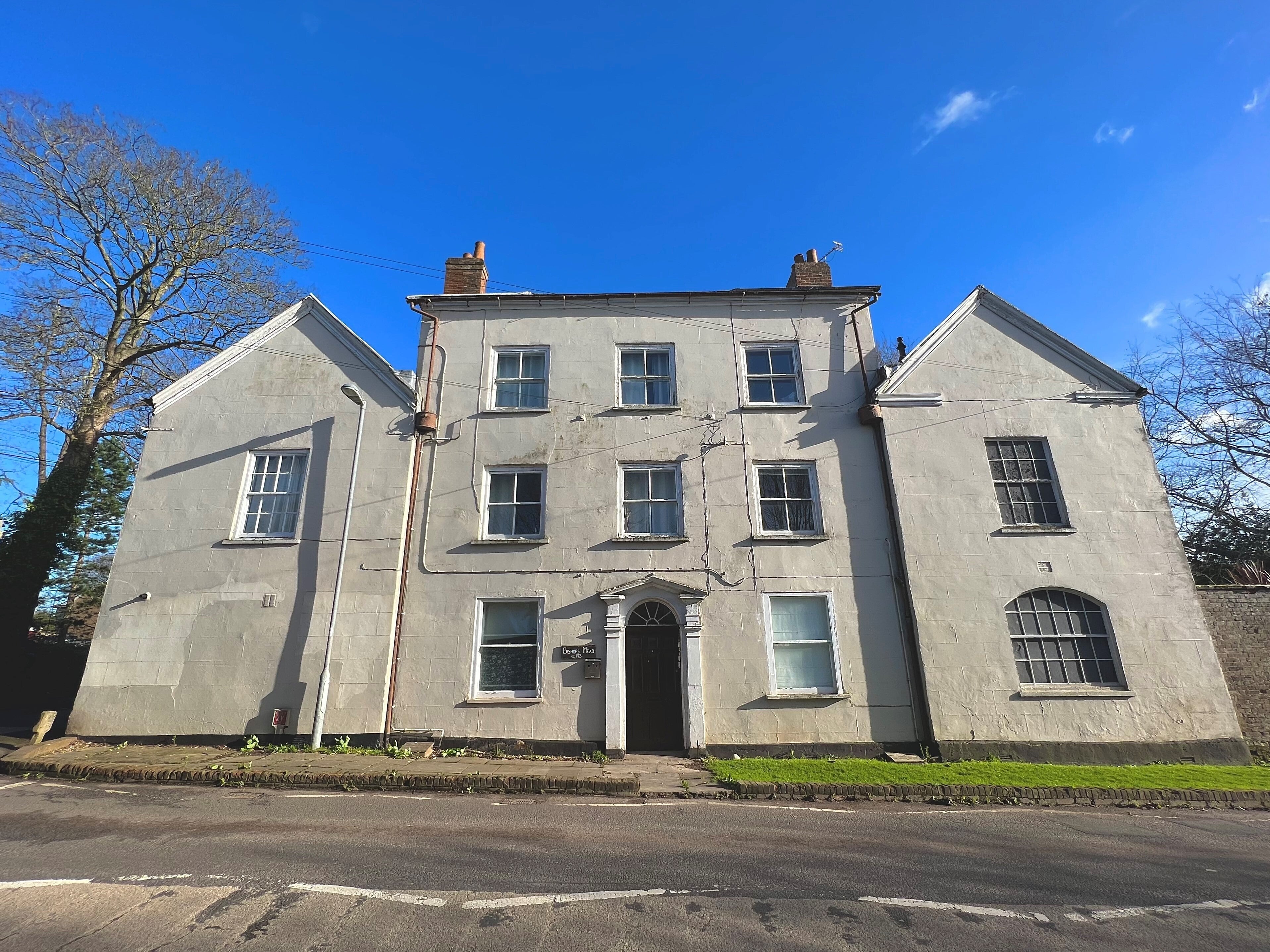 Flat Kingston Road in Taunton