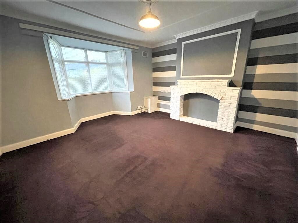 House Wells Avenue in Darlaston