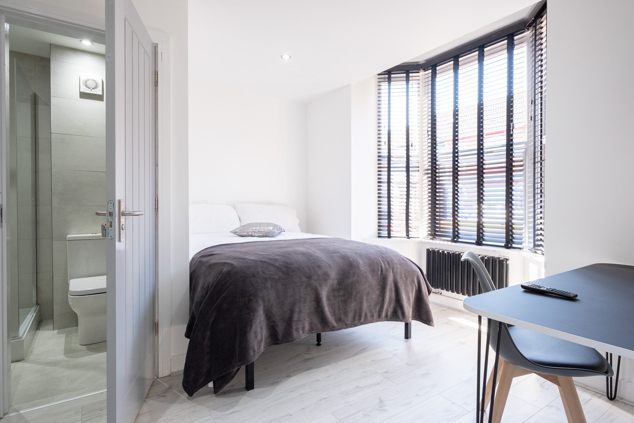 Room Avondale Street in Lincoln