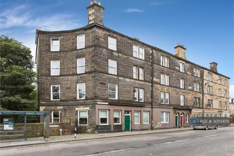 Flat Newhaven Road in City of Edinburgh