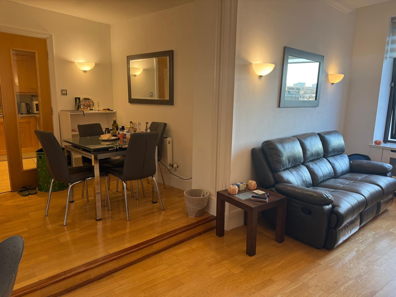 Flat Hatfields in Greater London
