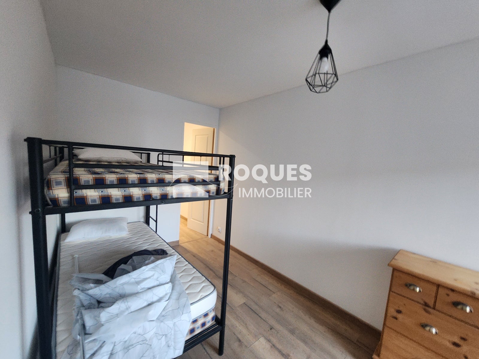 Maison D 8 à Lunas-les-Châteaux